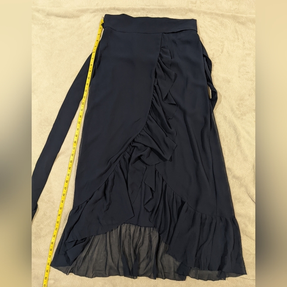 NWOT - XS - Aritzia - Wilfred - Greige Skirt - Navy Blue - Picture 12 of 13